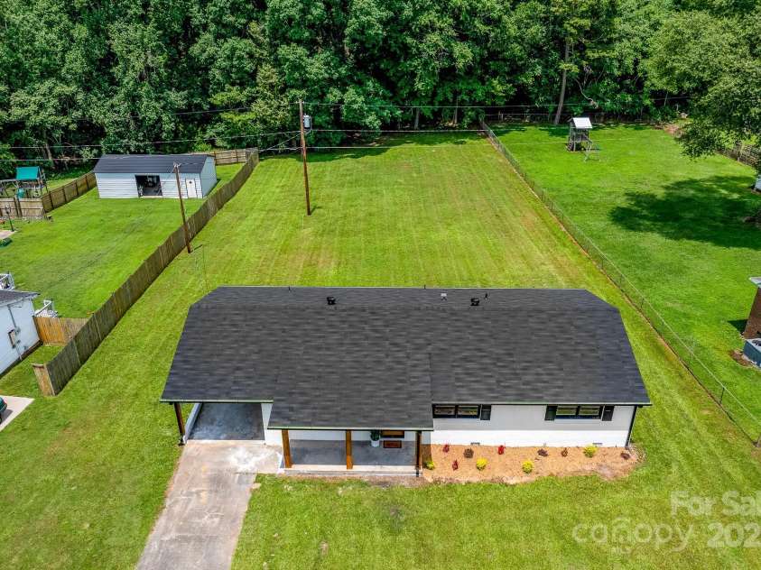 2610 Fairgreen Drive, Gastonia, NC 28056.  MLS# CAR4273614, YatesRealty ID 22701. 