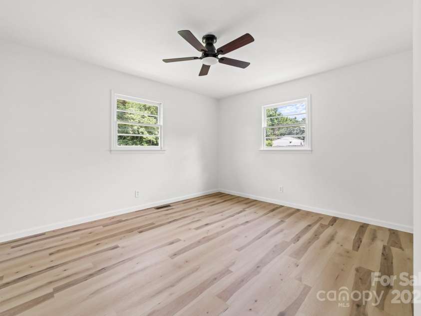 2610 Fairgreen Drive, Gastonia, NC 28056.  MLS# CAR4273614, YatesRealty ID 22701. Primary Bed (Bedroom #3 of 3)