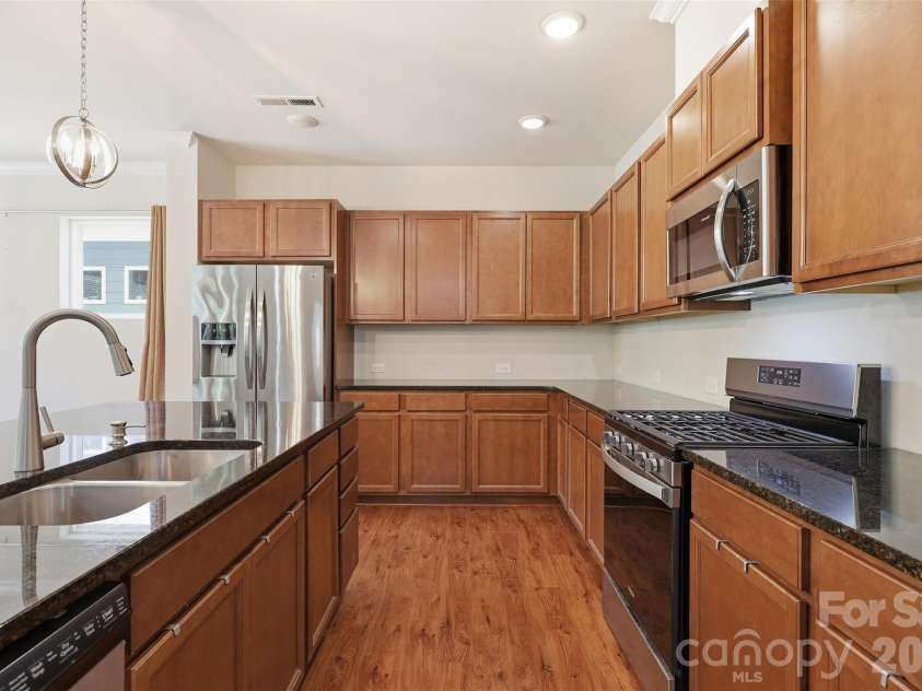 446 Dudley Drive, Fort Mill, SC 29715.  MLS# CAR4372013, YatesRealty ID 22701. 