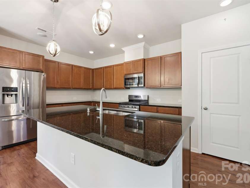 446 Dudley Drive, Fort Mill, SC 29715.  MLS# CAR4372013, YatesRealty ID 22701. 