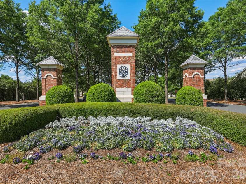 446 Dudley Drive, Fort Mill, SC 29715.  MLS# CAR4372013, YatesRealty ID 22701. 