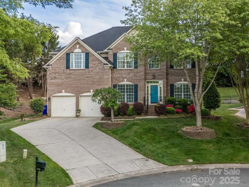 15406 Pepperwood Court, Huntersville, NC 28078.  MLS# CAR4254597, YatesRealty ID 22702. 