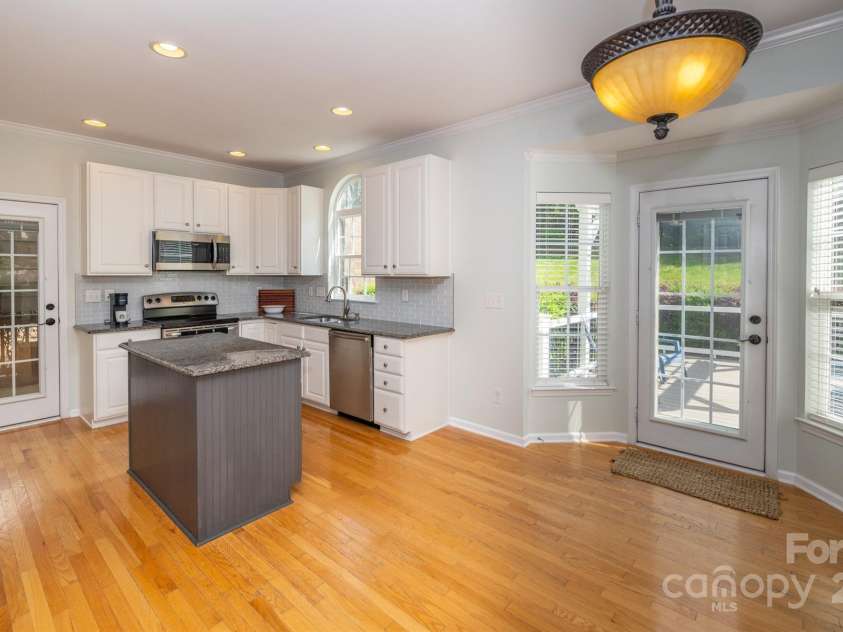 15406 Pepperwood Court, Huntersville, NC 28078.  MLS# CAR4254597, YatesRealty ID 22702. 