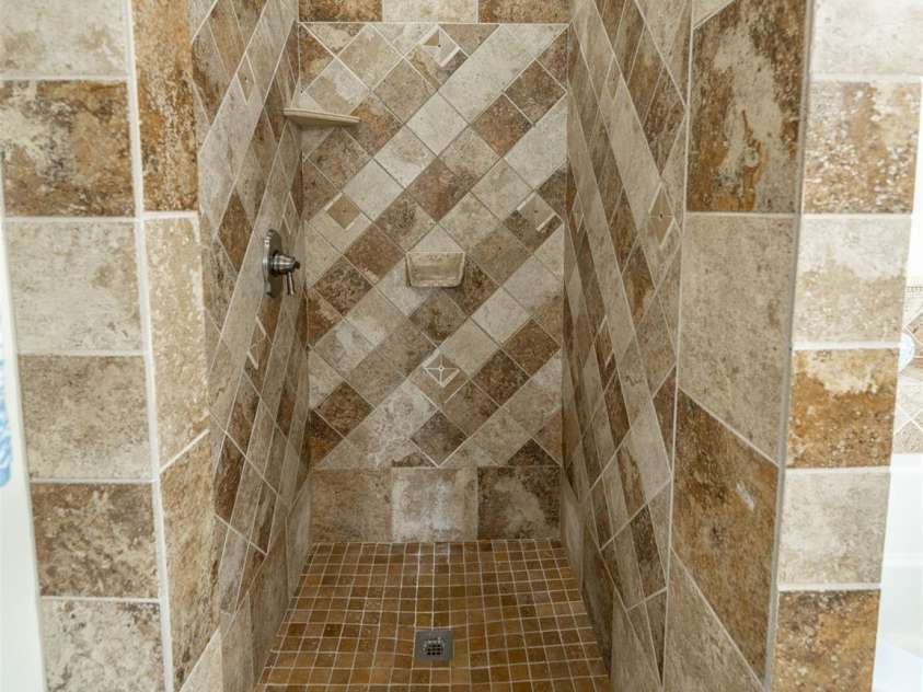 15406 Pepperwood Court, Huntersville, NC 28078.  MLS# CAR4254597, YatesRealty ID 22702. 