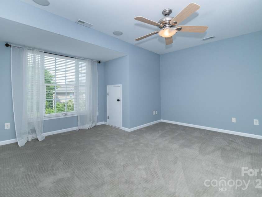15406 Pepperwood Court, Huntersville, NC 28078.  MLS# CAR4254597, YatesRealty ID 22702. 
