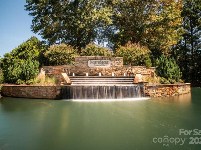 15406 Pepperwood Court, Huntersville, NC 28078.  MLS# CAR4254597, YatesRealty ID 22702. 