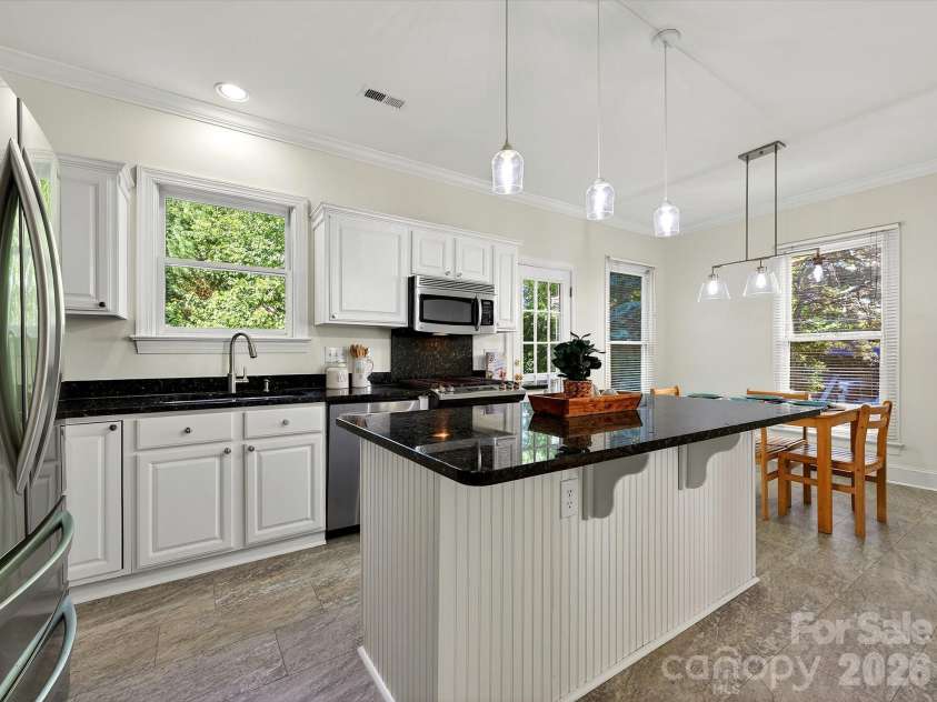 814 Stargard Court, Charlotte, NC 28270.  MLS# CAR4379760, YatesRealty ID 22702. 