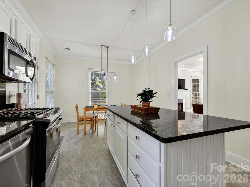 814 Stargard Court, Charlotte, NC 28270.  MLS# CAR4379760, YatesRealty ID 22702. 