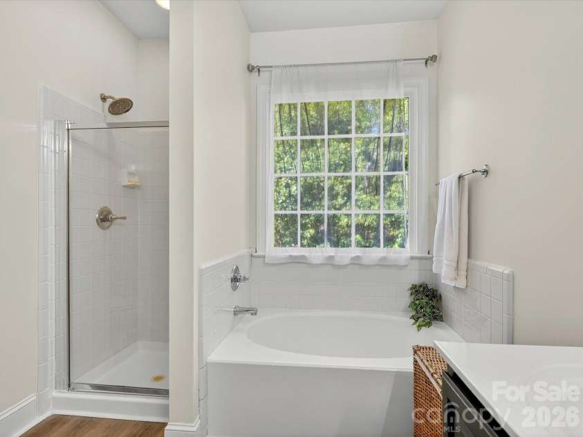 814 Stargard Court, Charlotte, NC 28270.  MLS# CAR4379760, YatesRealty ID 22702. 