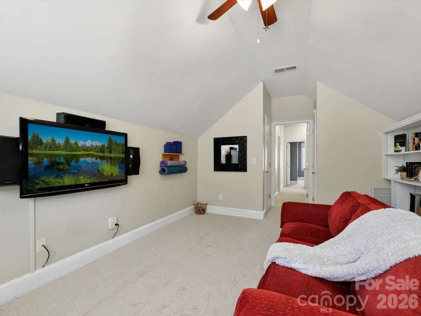 814 Stargard Court, Charlotte, NC 28270.  MLS# CAR4379760, YatesRealty ID 22702. 