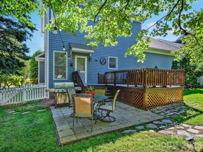 814 Stargard Court, Charlotte, NC 28270.  MLS# CAR4379760, YatesRealty ID 22702. 