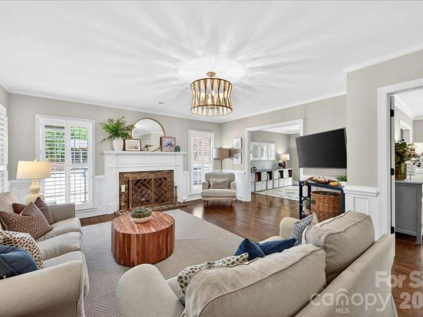 10216 Hollybrook Drive, Charlotte, NC 28277.  MLS# CAR4380428, YatesRealty ID 22703. 