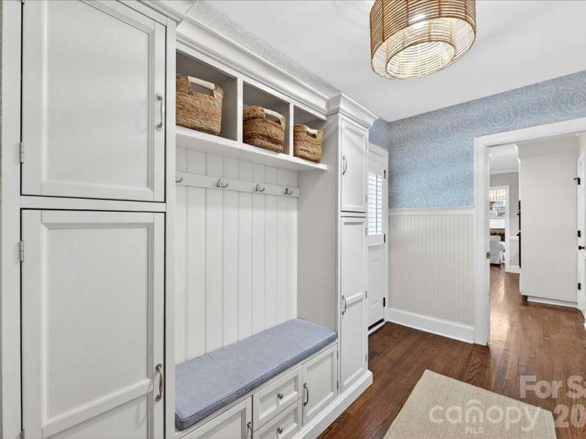 10216 Hollybrook Drive, Charlotte, NC 28277.  MLS# CAR4380428, YatesRealty ID 22703. 