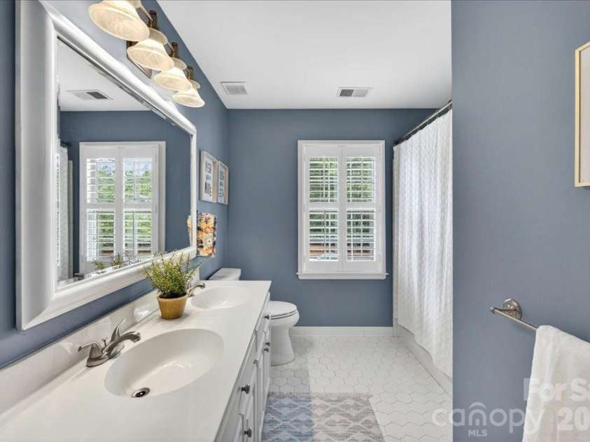 10216 Hollybrook Drive, Charlotte, NC 28277.  MLS# CAR4380428, YatesRealty ID 22703. 