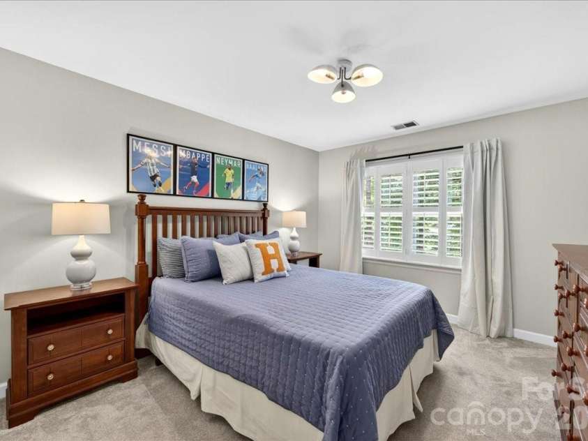 10216 Hollybrook Drive, Charlotte, NC 28277.  MLS# CAR4380428, YatesRealty ID 22703. 