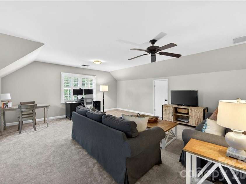 10216 Hollybrook Drive, Charlotte, NC 28277.  MLS# CAR4380428, YatesRealty ID 22703. 