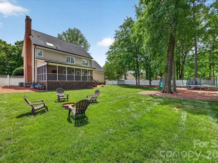 10216 Hollybrook Drive, Charlotte, NC 28277.  MLS# CAR4380428, YatesRealty ID 22703. 