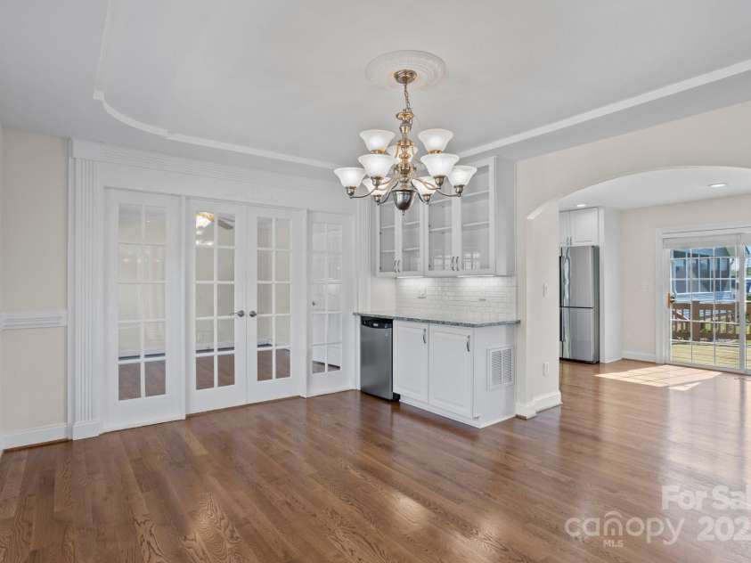 15020 Ranson Road, Huntersville, NC 28078.  MLS# CAR4266705, YatesRealty ID 22703. Dining Room with Beverage Refrigerator