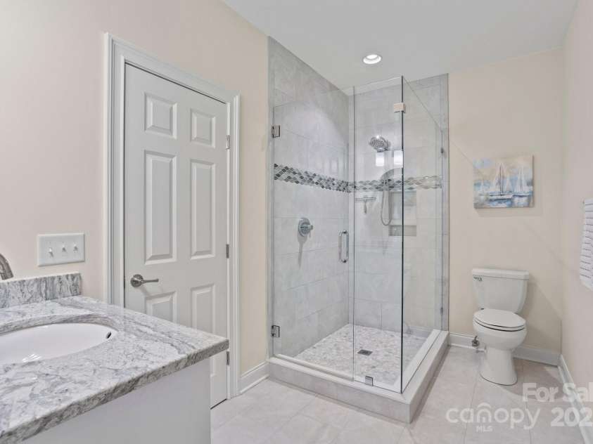 15020 Ranson Road, Huntersville, NC 28078.  MLS# CAR4266705, YatesRealty ID 22703. Guest Bathroom