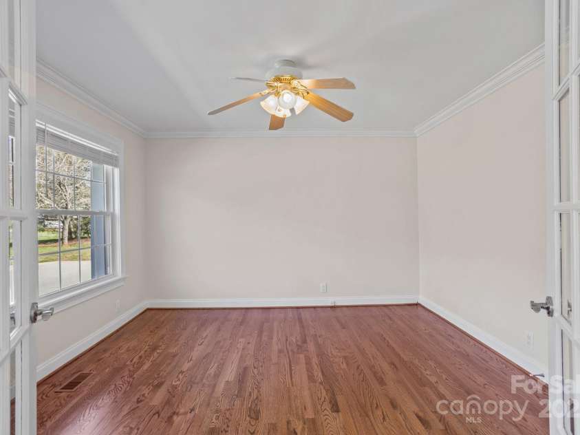 15020 Ranson Road, Huntersville, NC 28078.  MLS# CAR4266705, YatesRealty ID 22703. Office