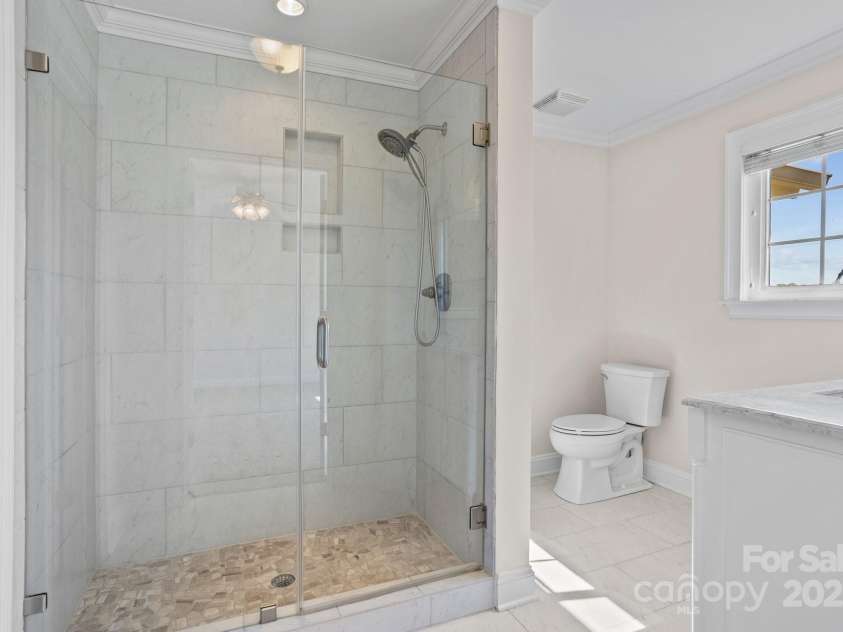 15020 Ranson Road, Huntersville, NC 28078.  MLS# CAR4266705, YatesRealty ID 22703. Primary Bath