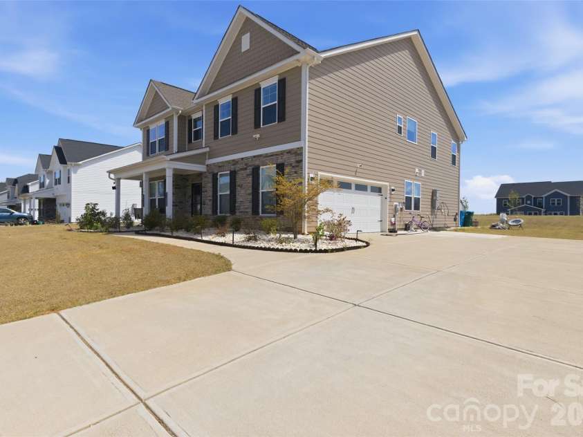 1136 Ashe Meadow Drive, Indian Trail, NC 28079.  MLS# CAR4369315, YatesRealty ID 22704. 