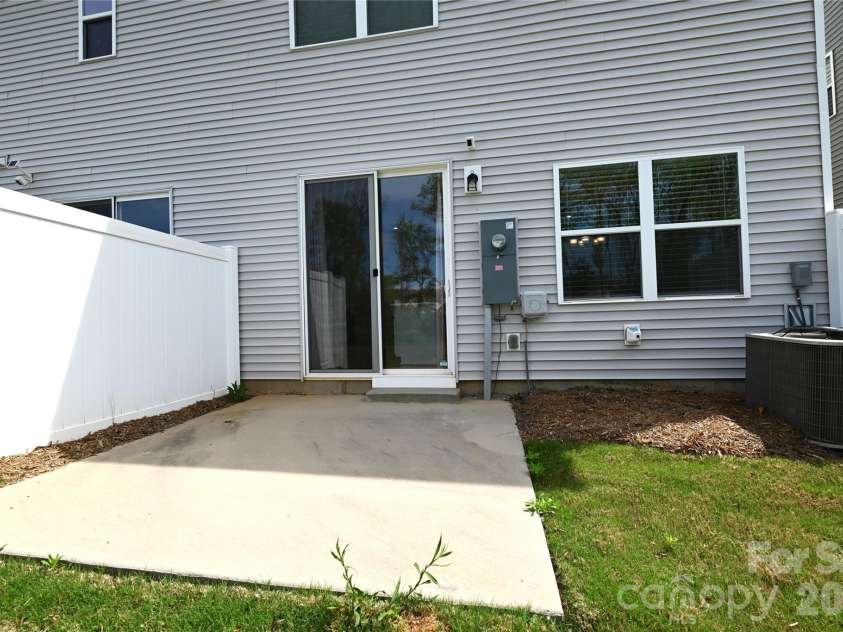 9037 Widden Way, Charlotte, NC 28269.  MLS# CAR4365841, YatesRealty ID 22705. 