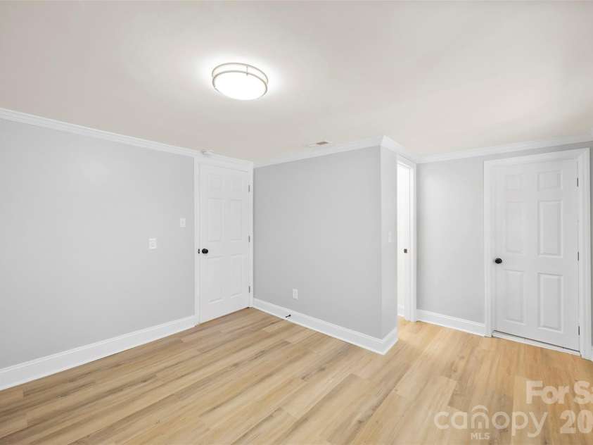 527 Bostian Avenue, Kannapolis, NC 28083.  MLS# CAR4347544, YatesRealty ID 22706. 