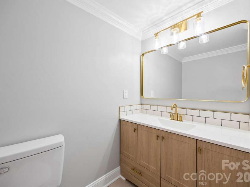 527 Bostian Avenue, Kannapolis, NC 28083.  MLS# CAR4347544, YatesRealty ID 22706. 
