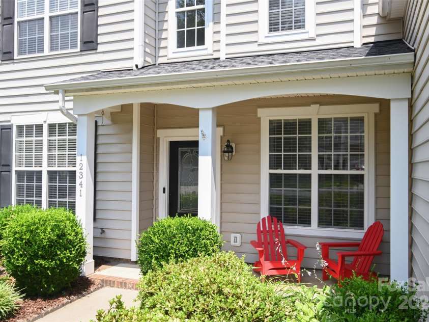 12341 Mcallister Park Drive, Charlotte, NC 28277.  MLS# CAR4274666, YatesRealty ID 22707. 