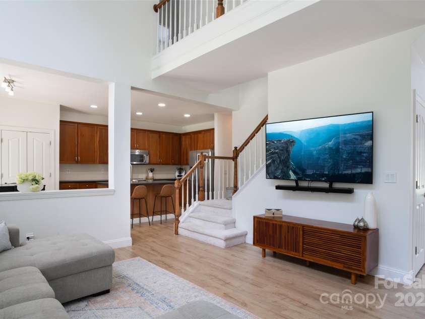 12341 Mcallister Park Drive, Charlotte, NC 28277.  MLS# CAR4274666, YatesRealty ID 22707. 