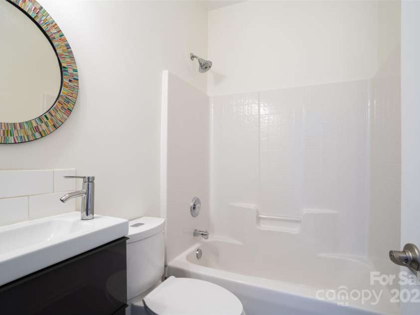 12341 Mcallister Park Drive, Charlotte, NC 28277.  MLS# CAR4274666, YatesRealty ID 22707. 