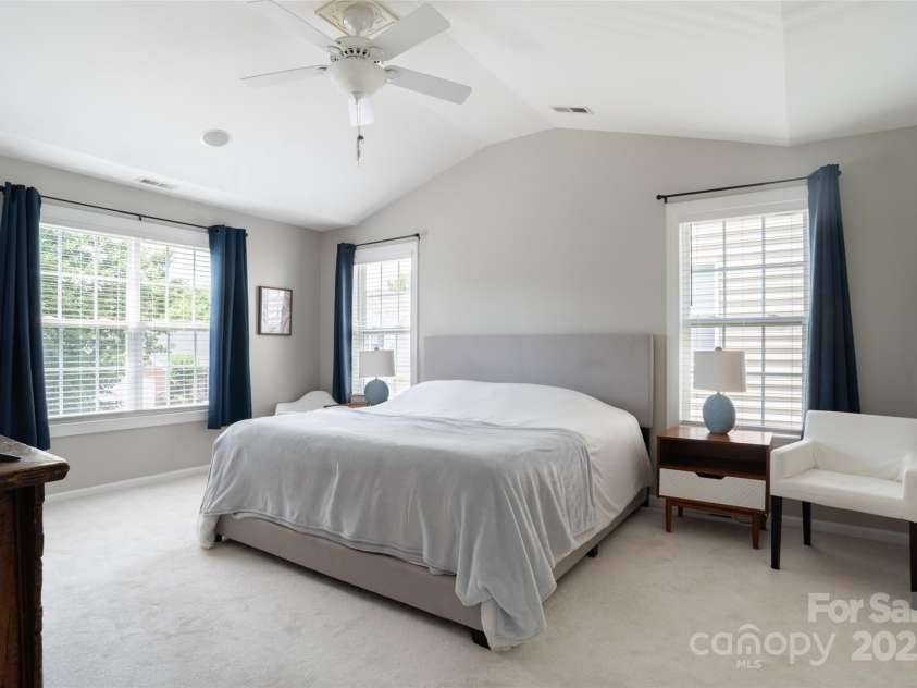 12341 Mcallister Park Drive, Charlotte, NC 28277.  MLS# CAR4274666, YatesRealty ID 22707. 