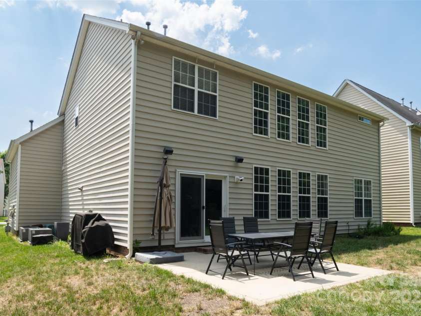 12341 Mcallister Park Drive, Charlotte, NC 28277.  MLS# CAR4274666, YatesRealty ID 22707. 
