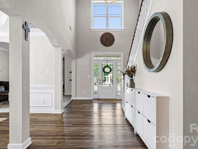 120 Wellshire Street, Mooresville, NC 28115.  MLS# CAR4382068, YatesRealty ID 22708. 