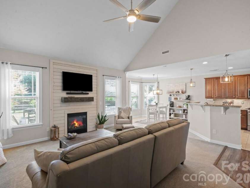 120 Wellshire Street, Mooresville, NC 28115.  MLS# CAR4382068, YatesRealty ID 22708. 