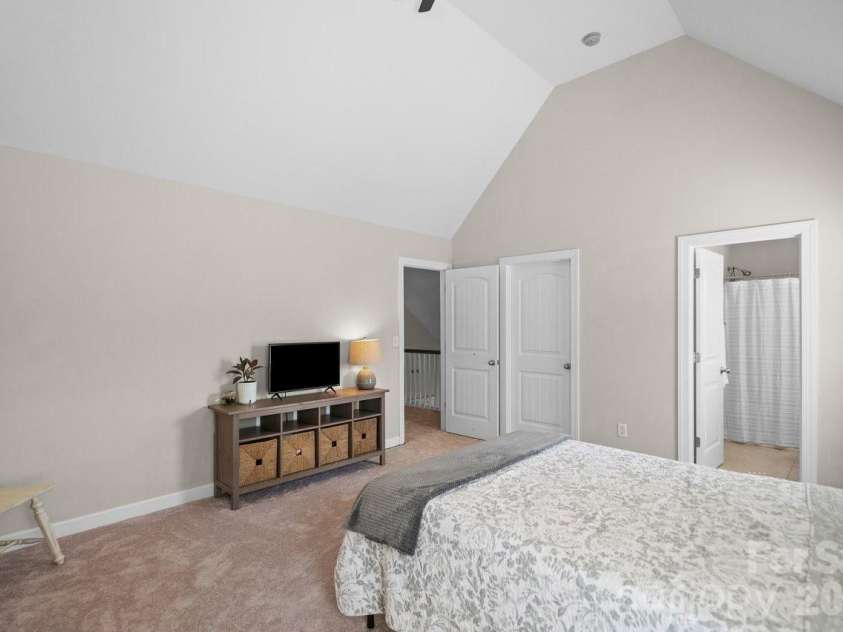 120 Wellshire Street, Mooresville, NC 28115.  MLS# CAR4382068, YatesRealty ID 22708. 