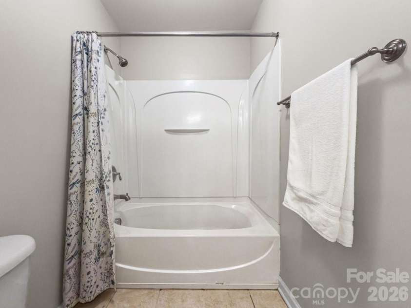 120 Wellshire Street, Mooresville, NC 28115.  MLS# CAR4382068, YatesRealty ID 22708. 