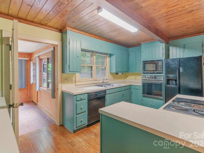 1513 Shelby Highway, Cherryville, NC 28021.  MLS# CAR4254779, YatesRealty ID 22708. 