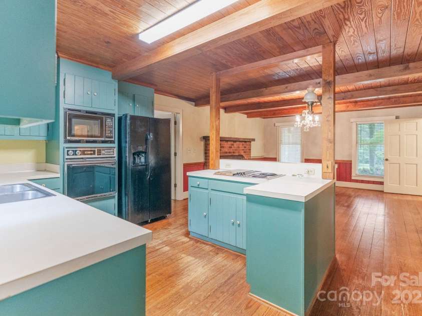 1513 Shelby Highway, Cherryville, NC 28021.  MLS# CAR4254779, YatesRealty ID 22708. 