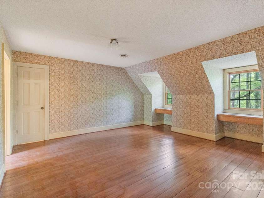 1513 Shelby Highway, Cherryville, NC 28021.  MLS# CAR4254779, YatesRealty ID 22708. 