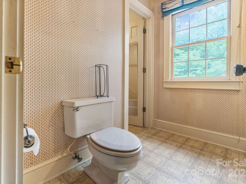 1513 Shelby Highway, Cherryville, NC 28021.  MLS# CAR4254779, YatesRealty ID 22708. 