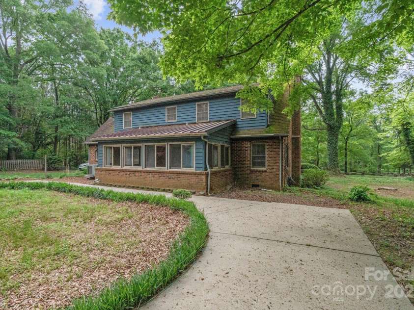 1513 Shelby Highway, Cherryville, NC 28021.  MLS# CAR4254779, YatesRealty ID 22708. 