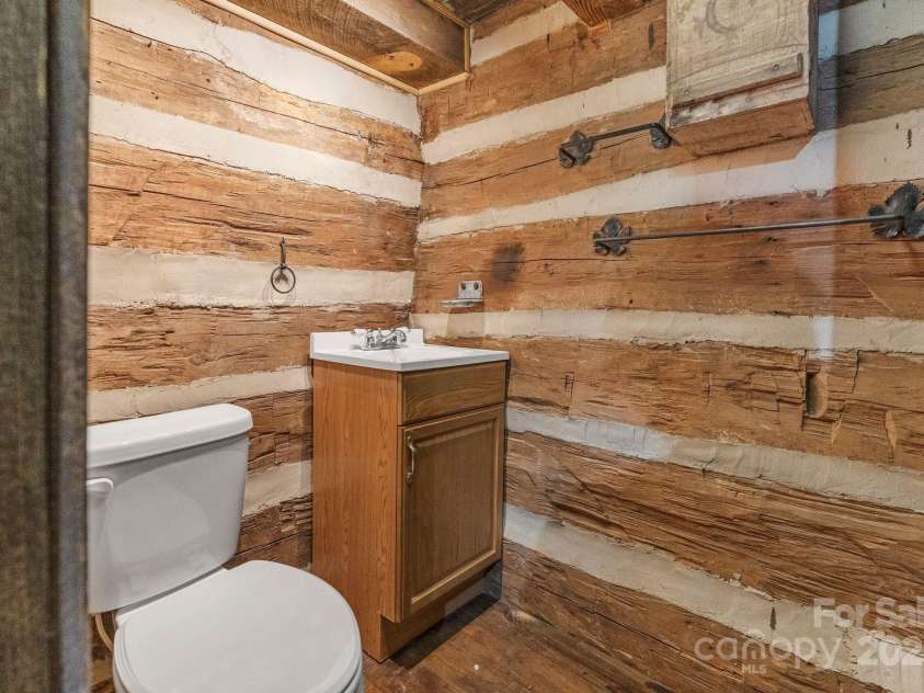 1513 Shelby Highway, Cherryville, NC 28021.  MLS# CAR4254779, YatesRealty ID 22708. 