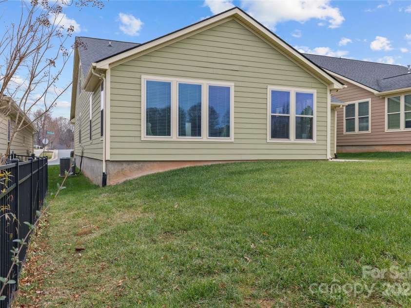 129 Johnson Manor Street, Mooresville, NC 28115.  MLS# CAR4197024, YatesRealty ID 2271. 