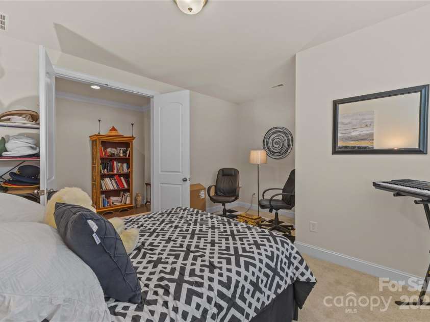 129 Johnson Manor Street, Mooresville, NC 28115.  MLS# CAR4197024, YatesRealty ID 2271. 