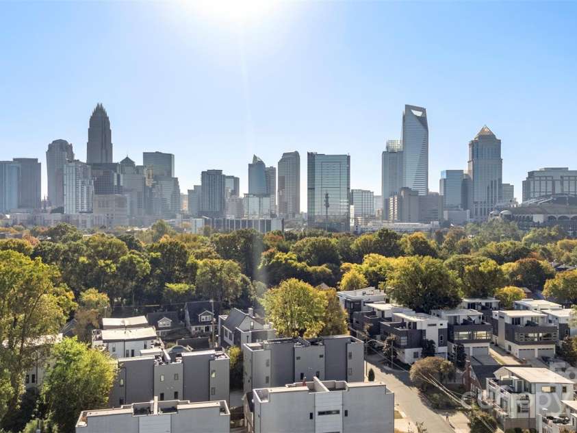 916-A Westbrook Drive, Charlotte, NC 28202.  MLS# CAR4195422, YatesRealty ID 2271. 