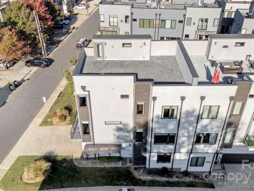 916-A Westbrook Drive, Charlotte, NC 28202.  MLS# CAR4195422, YatesRealty ID 2271. 