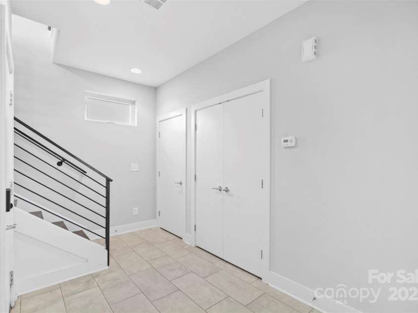 916-A Westbrook Drive, Charlotte, NC 28202.  MLS# CAR4195422, YatesRealty ID 2271. 