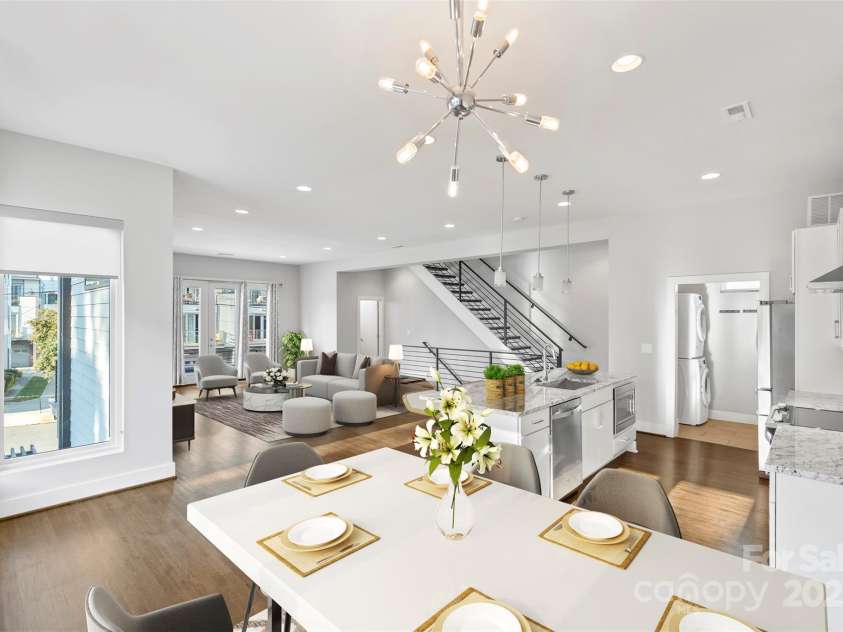 916-A Westbrook Drive, Charlotte, NC 28202.  MLS# CAR4330856, YatesRealty ID 2271. 